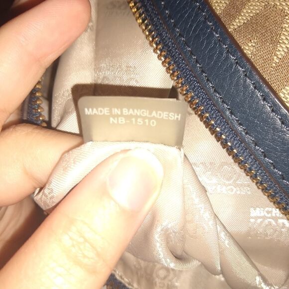 MICHAEL Michael Kors Satchel - Picture 4 of 4